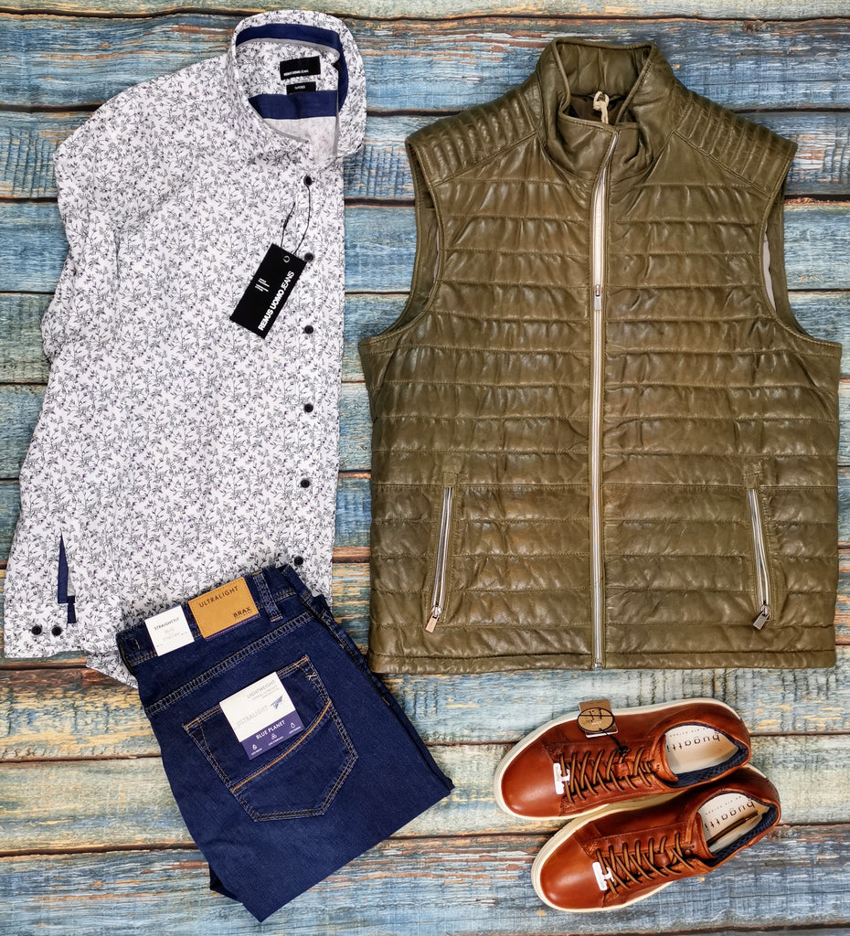 Spring Leather Gilet, jeans and sneakers