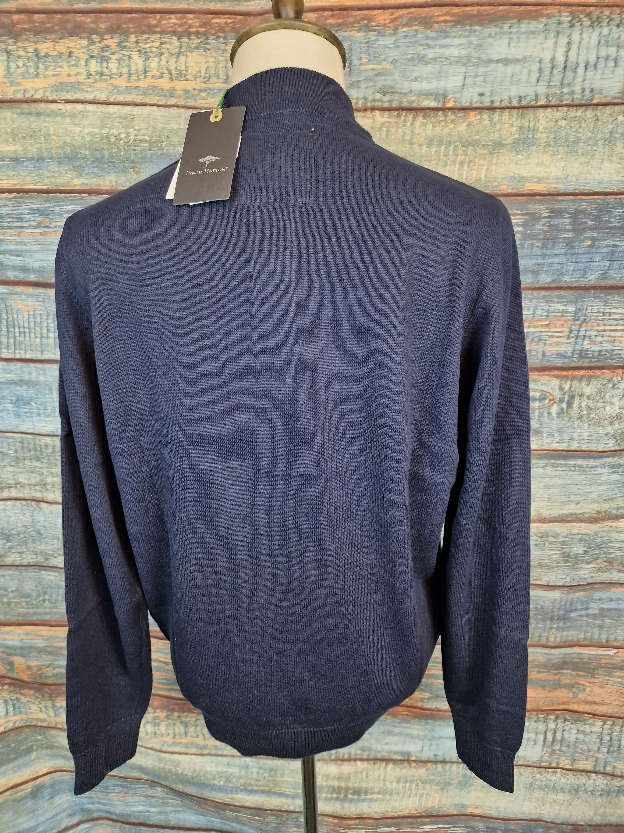 FYNCH-HATTON SWEATER WITH BUTTONED TROYER COLLAR