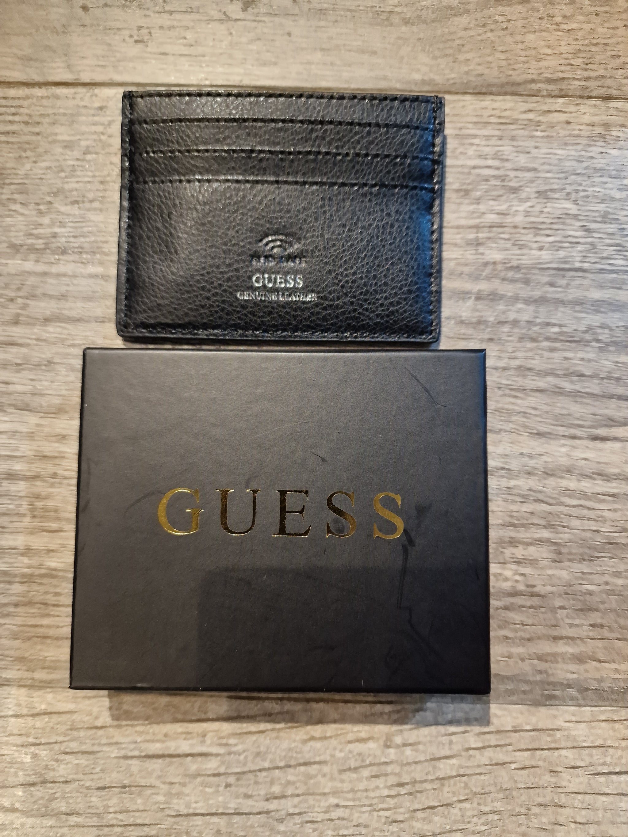 Guess Fidenza genuine leather Credit Card holder