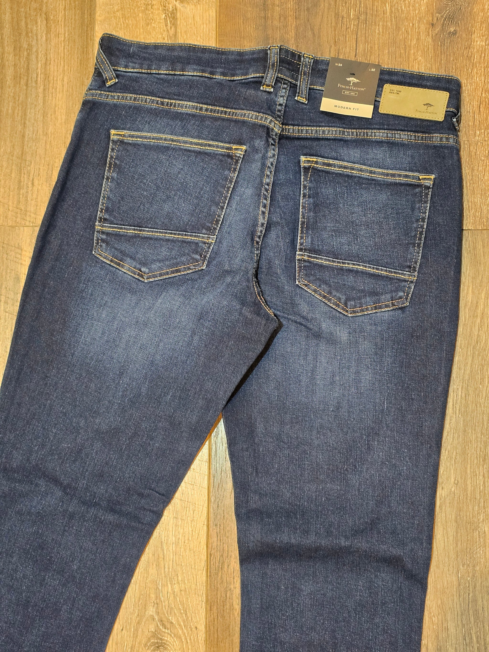 FYNCH-HATTON TAPERED SLIM FIT JEANS - MID BLUE