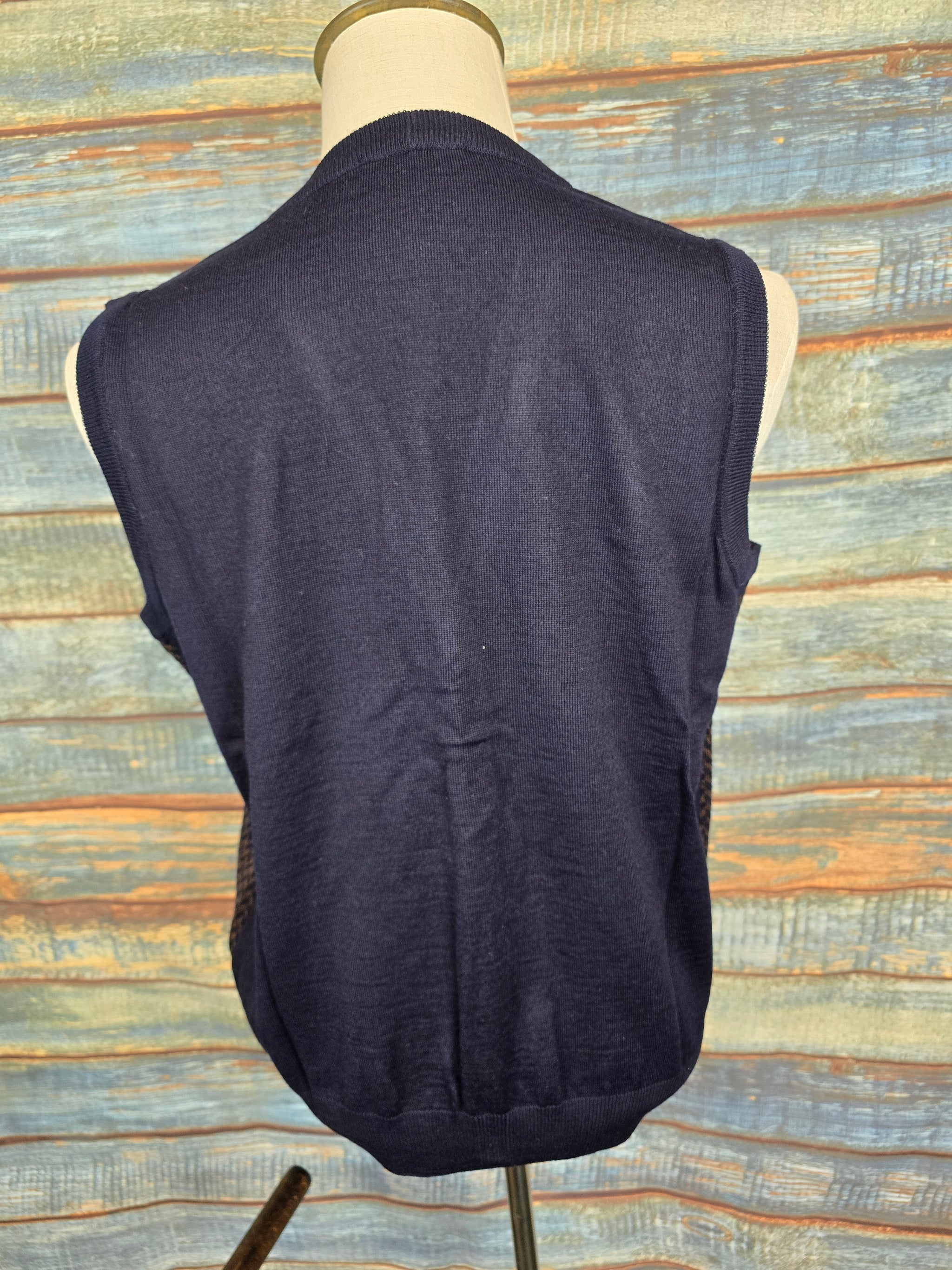 Montechiaro Fine Lambswool sleeveless cardigans