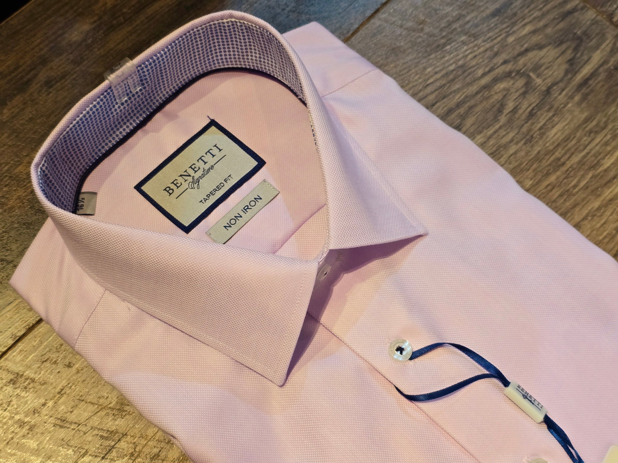 Benetti Tapered Fit formal Shirts