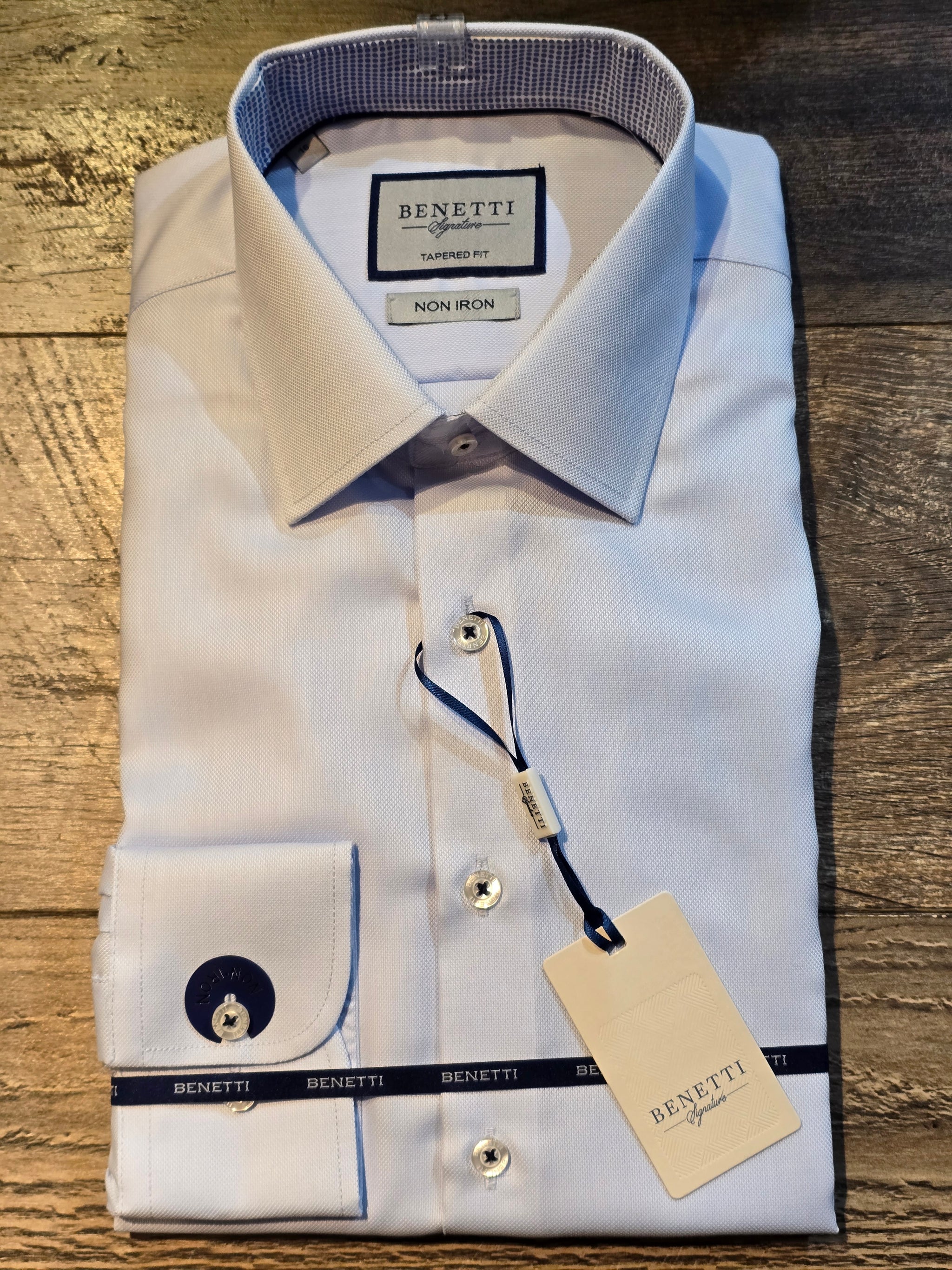 Benetti Tapered Fit formal Shirts