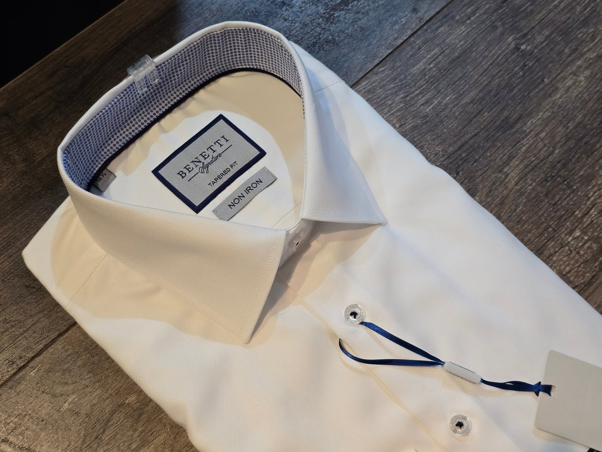 Benetti Tapered Fit formal Shirts