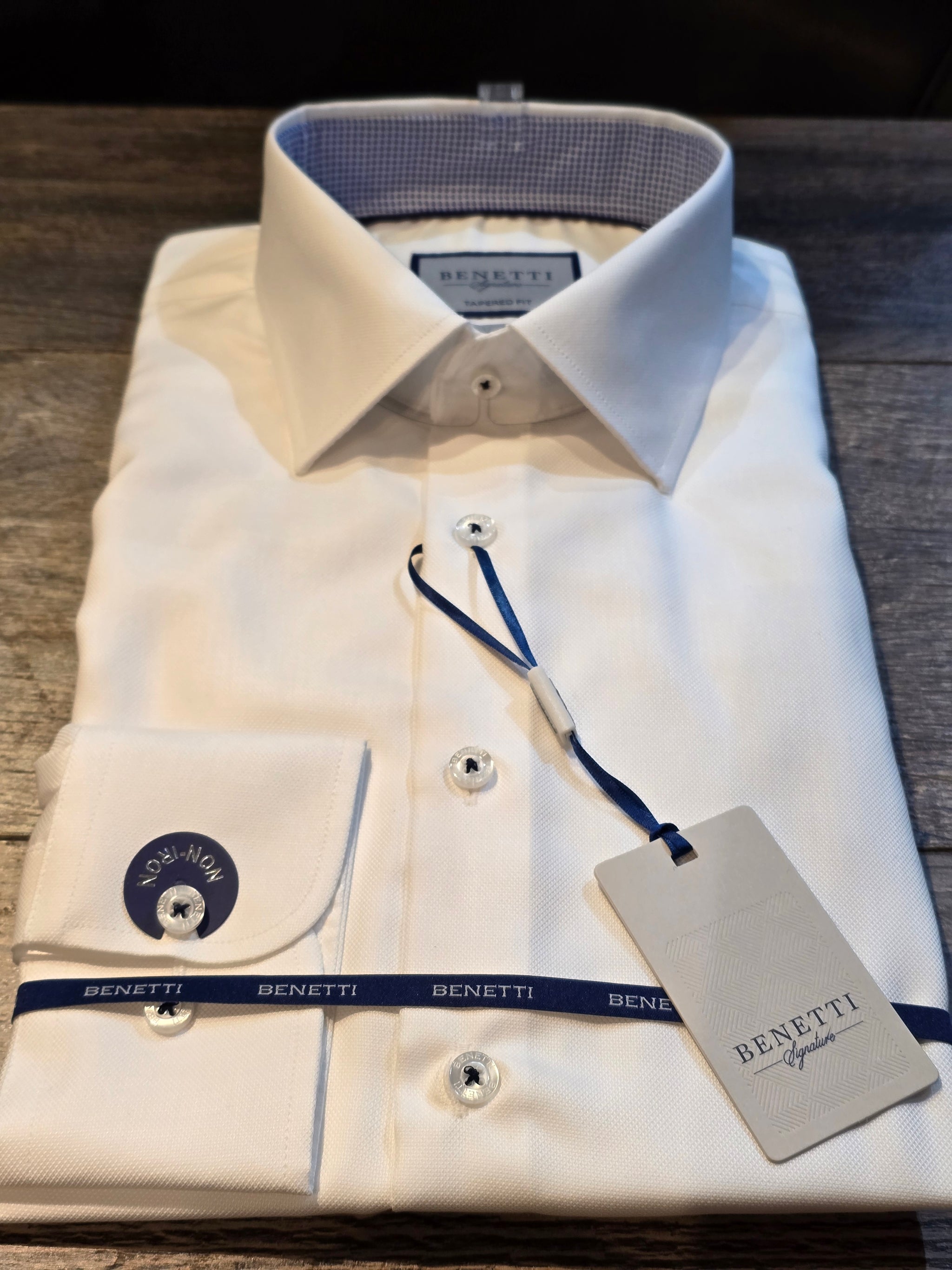 Benetti Tapered Fit formal Shirts