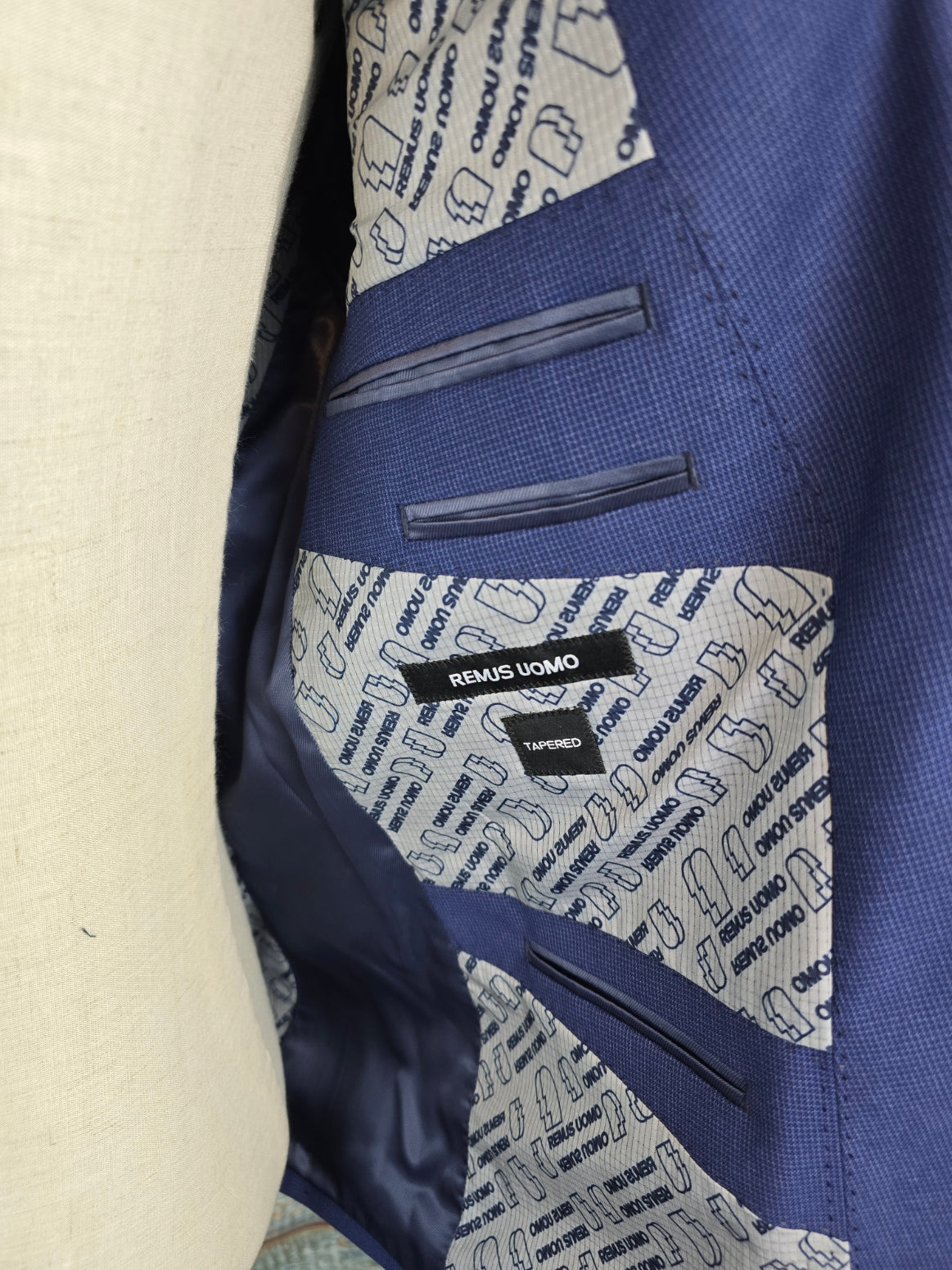 Remus Uomo Navy Tapered Fit Checked Stretch Suit