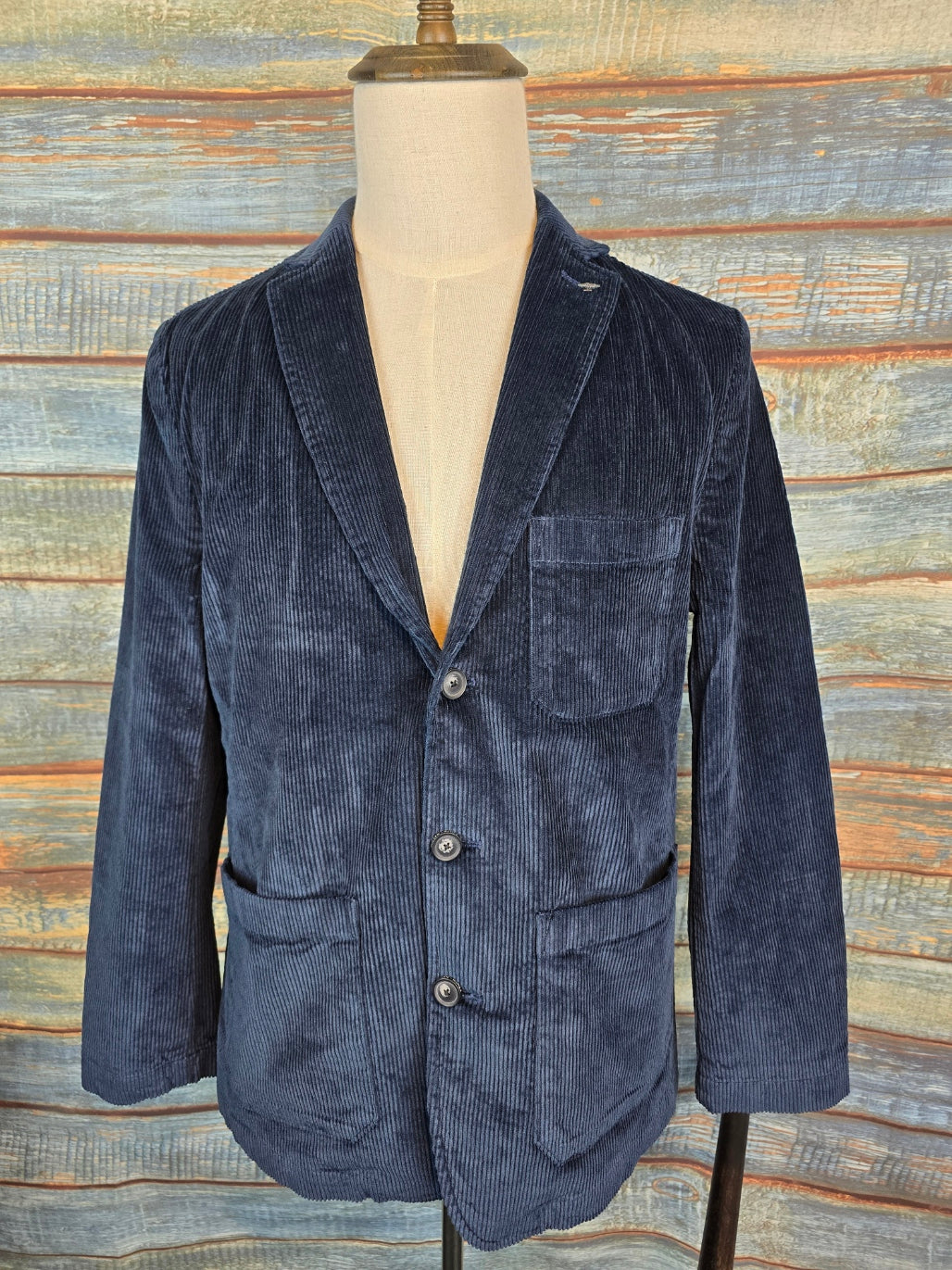 FYNCH-HATTON Unstructured Corduroy  3 Button Blazer