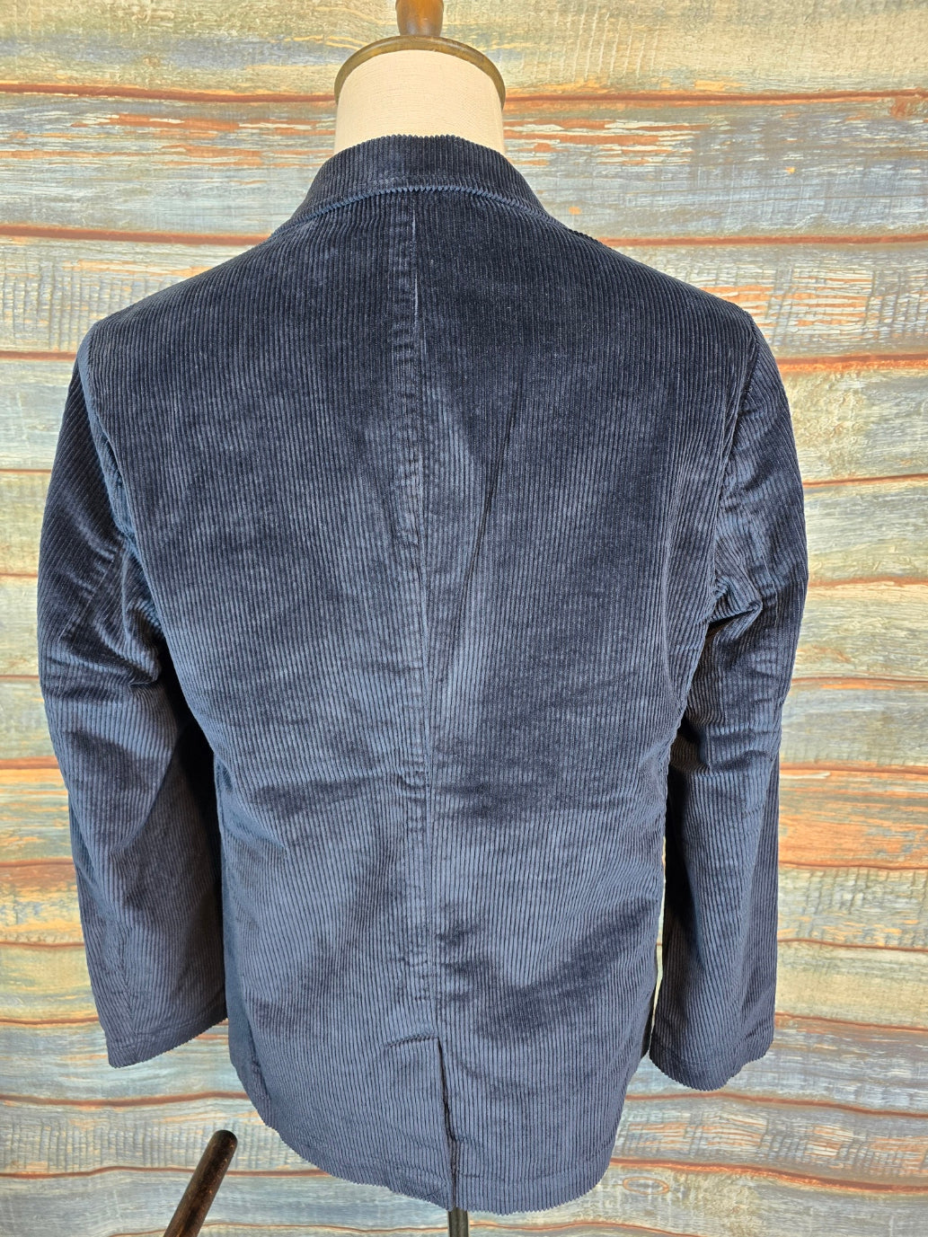 FYNCH-HATTON Unstructured Corduroy  3 Button Blazer