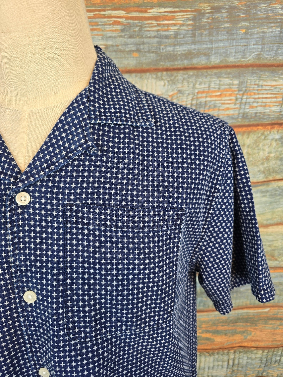 Guess Jeans relaxed fit blue short sleeve shirt