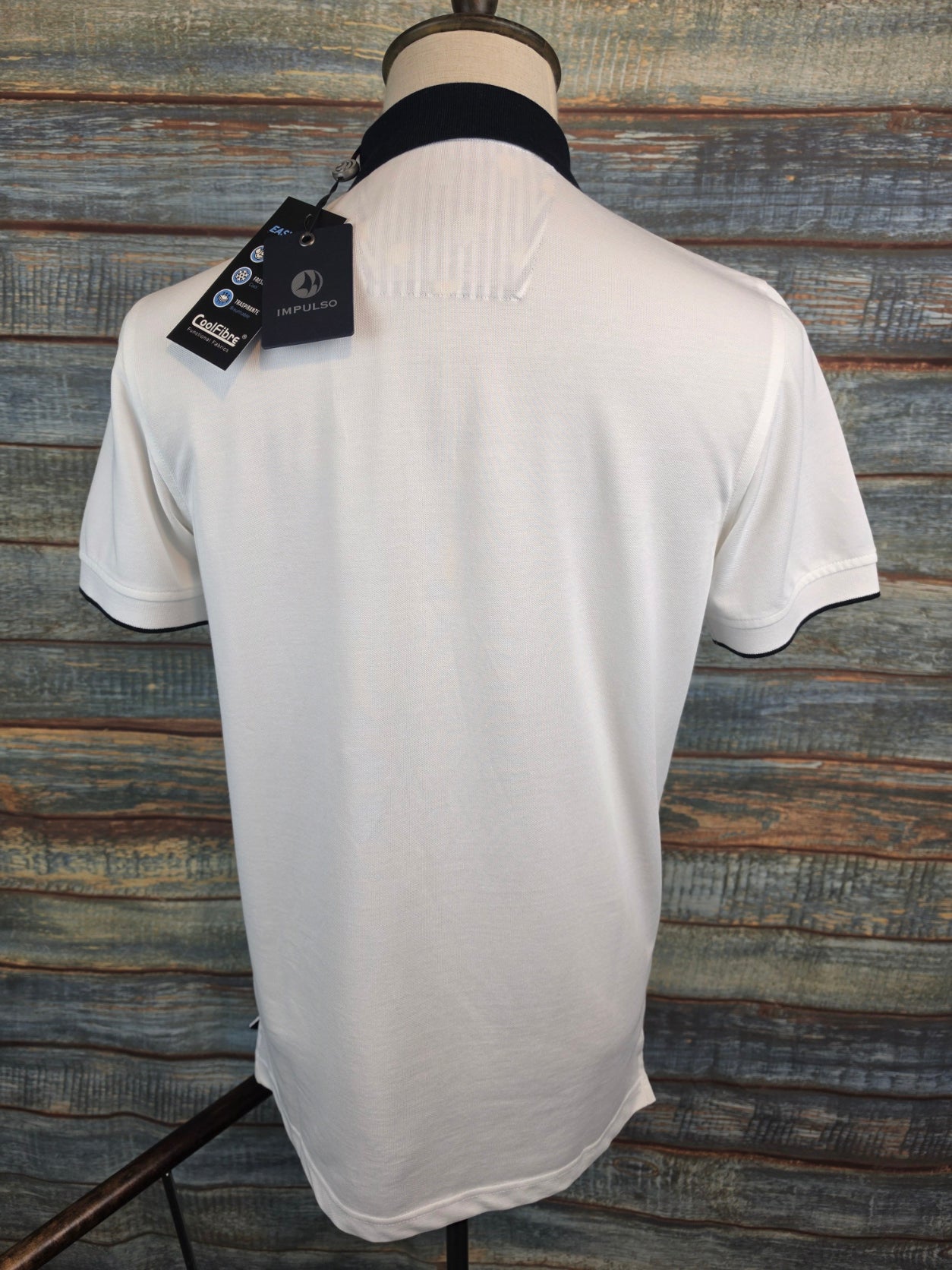 IMPULSO Contrast collar CoolFibre Polo Shirt