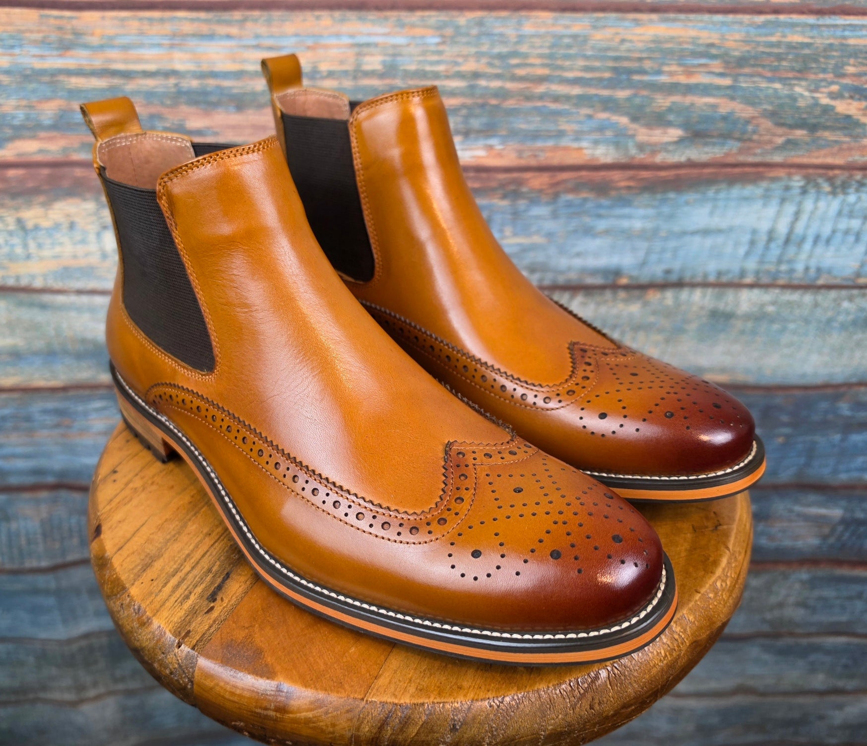Justin Reess DOM WIDE CHELSEA BOOT IN TAN