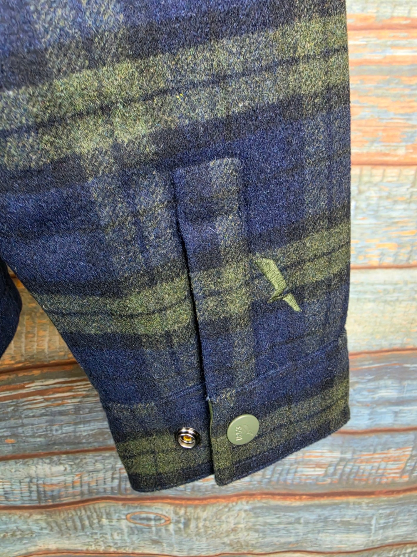 AIGLE Sherpa Lined Checked Over Shirt / Jacket