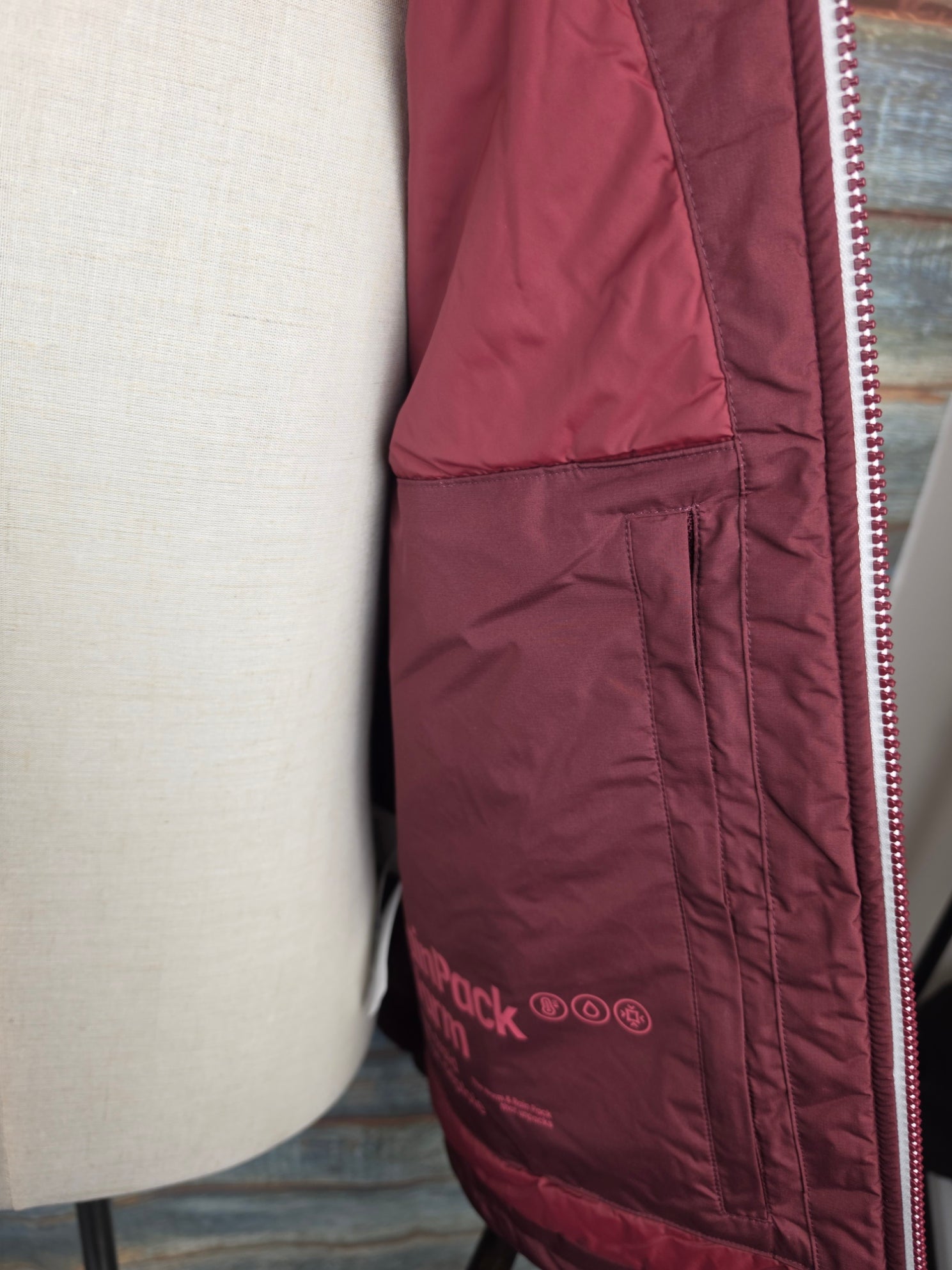 AIGLE Rain Pack Warm Packable waterproof jacket