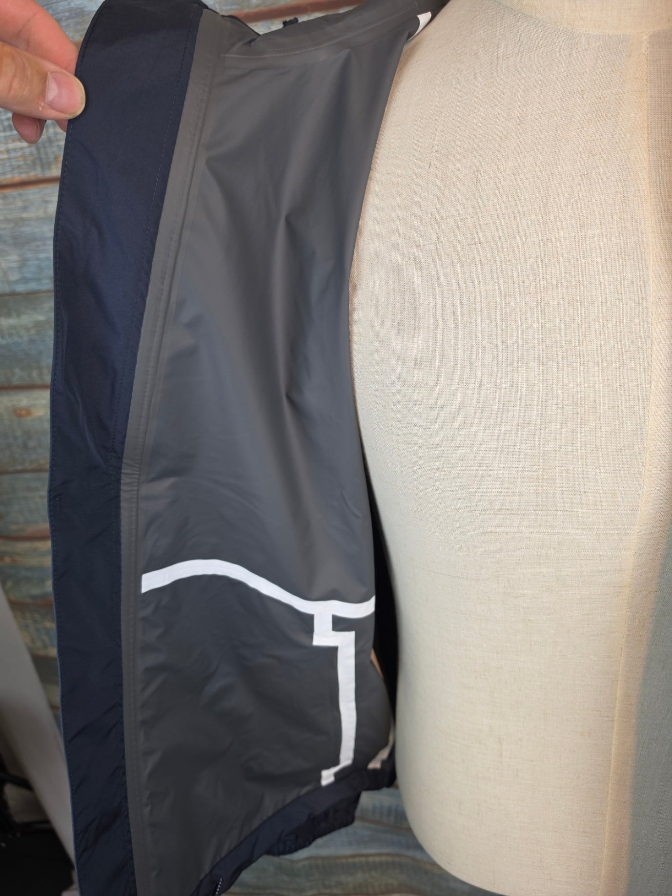 AIGLE Rain Pack lightweight Packable waterproof jacket