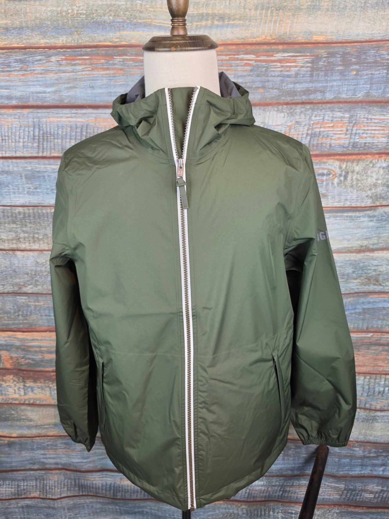 AIGLE Rain Pack lightweight Packable waterproof jacket