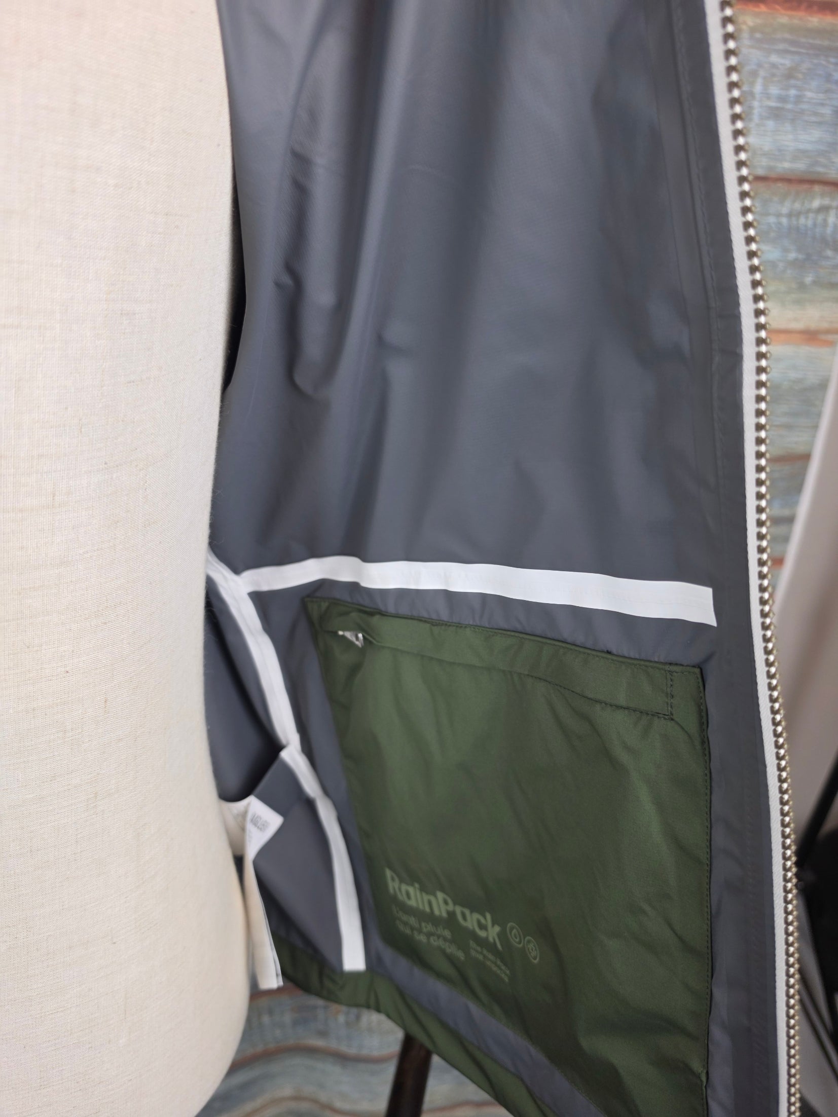 AIGLE Rain Pack lightweight Packable waterproof jacket