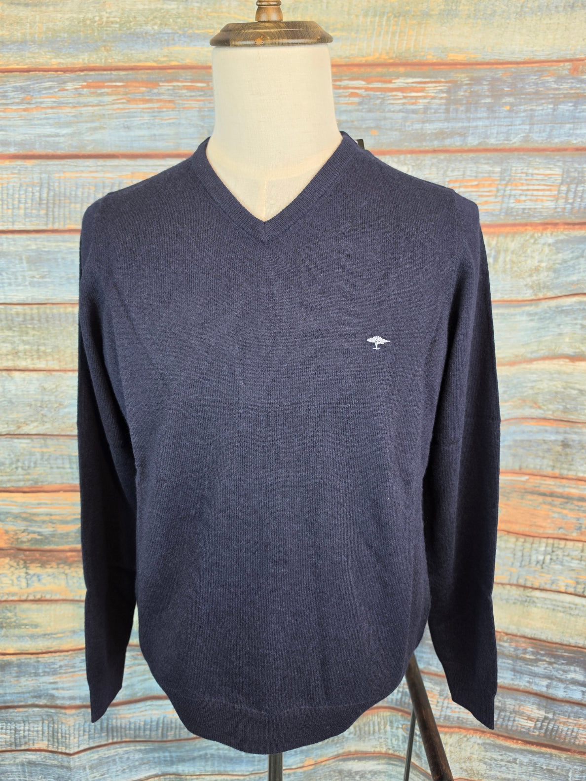 FYNCH-HATTON V-NECK WOOL & CASHMERE JUMPERS