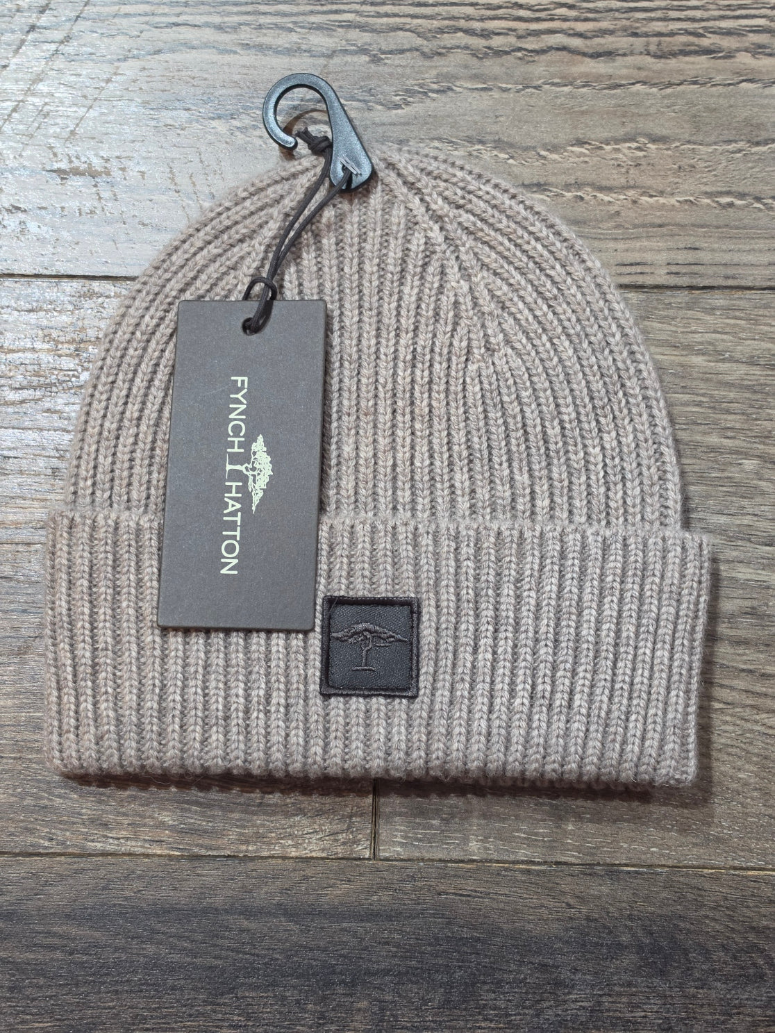 FYNCH-HATTON Hat and scarf set