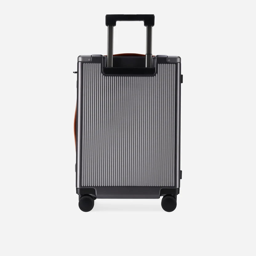 Jekyll & Hide hard shell cabin suitcase